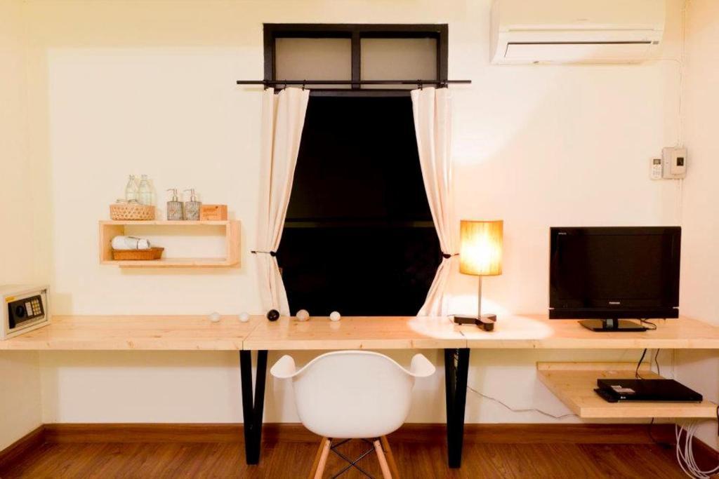 צ'יאנג מאי Early Bird Bed & Breakfast (Adults Only) חדר תמונה